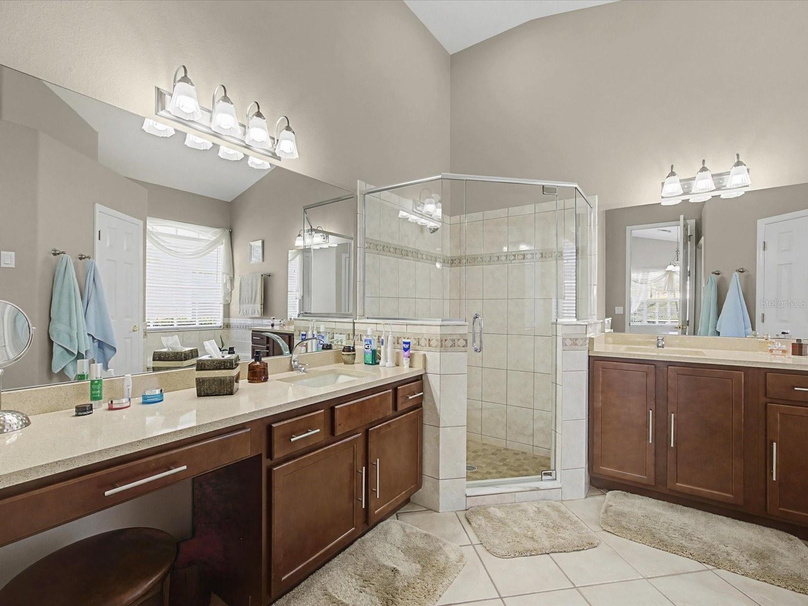 Image 27 of 36 For 10421 Stone Glen Drive