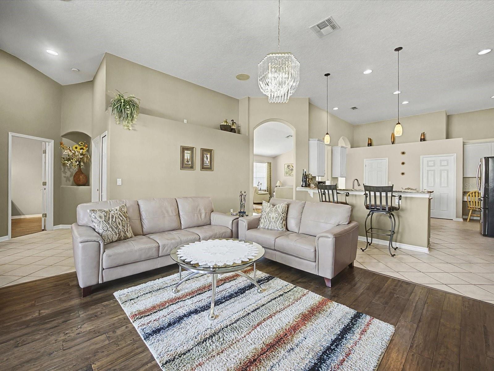 Image 7 of 36 For 10421 Stone Glen Drive