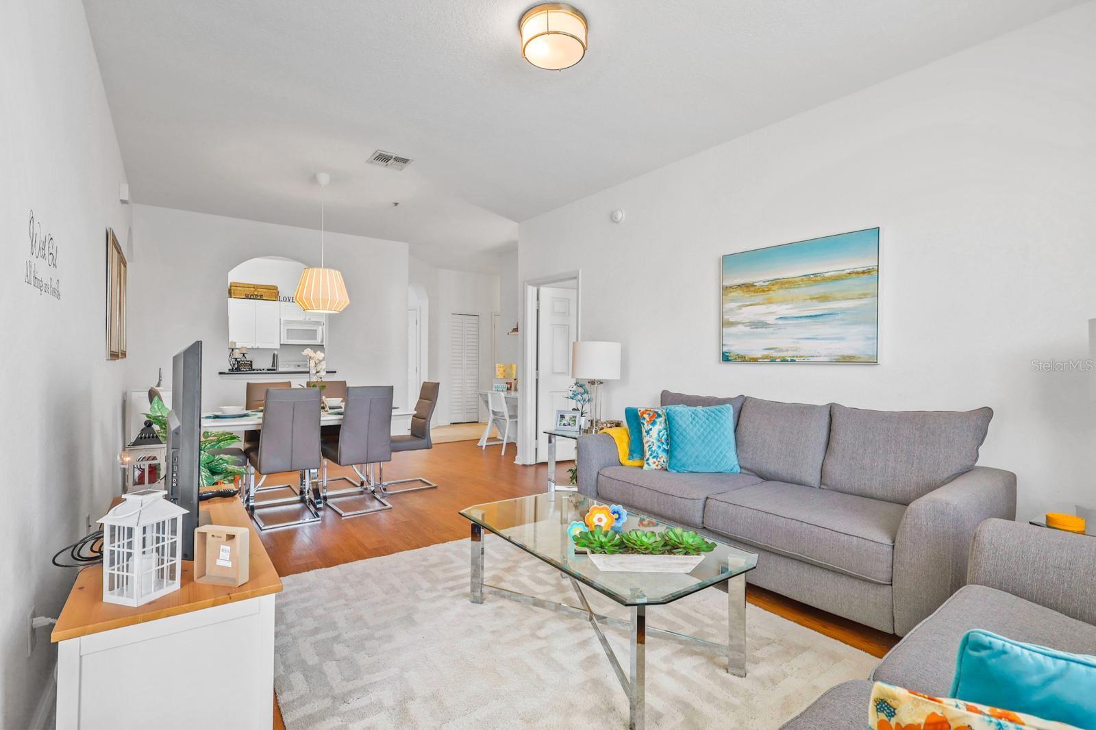 Image 10 of 37 For 2310 Silver Palm Drive 201