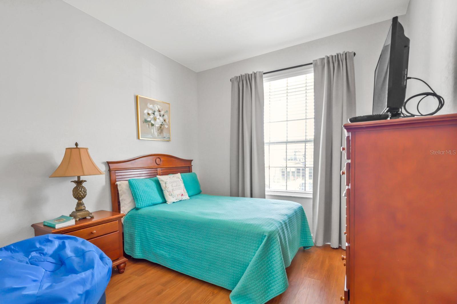 Image 20 of 37 For 2310 Silver Palm Drive 201