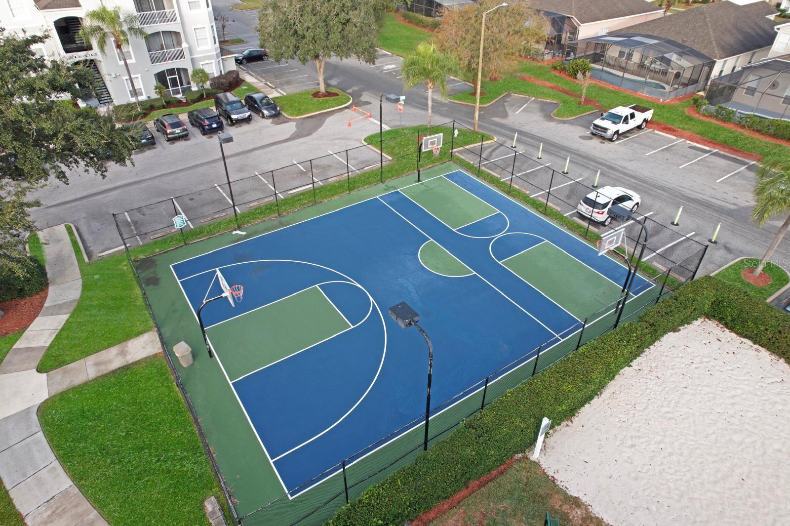 Image 35 of 37 For 2310 Silver Palm Drive 201