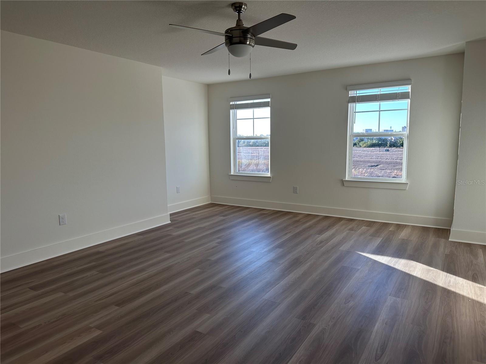 Image 3 of 7 For 13936 Emerald Fields Drive