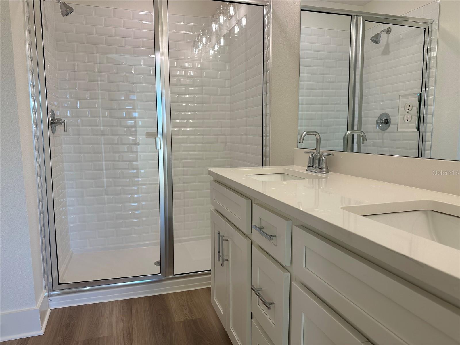 Image 6 of 7 For 13936 Emerald Fields Drive