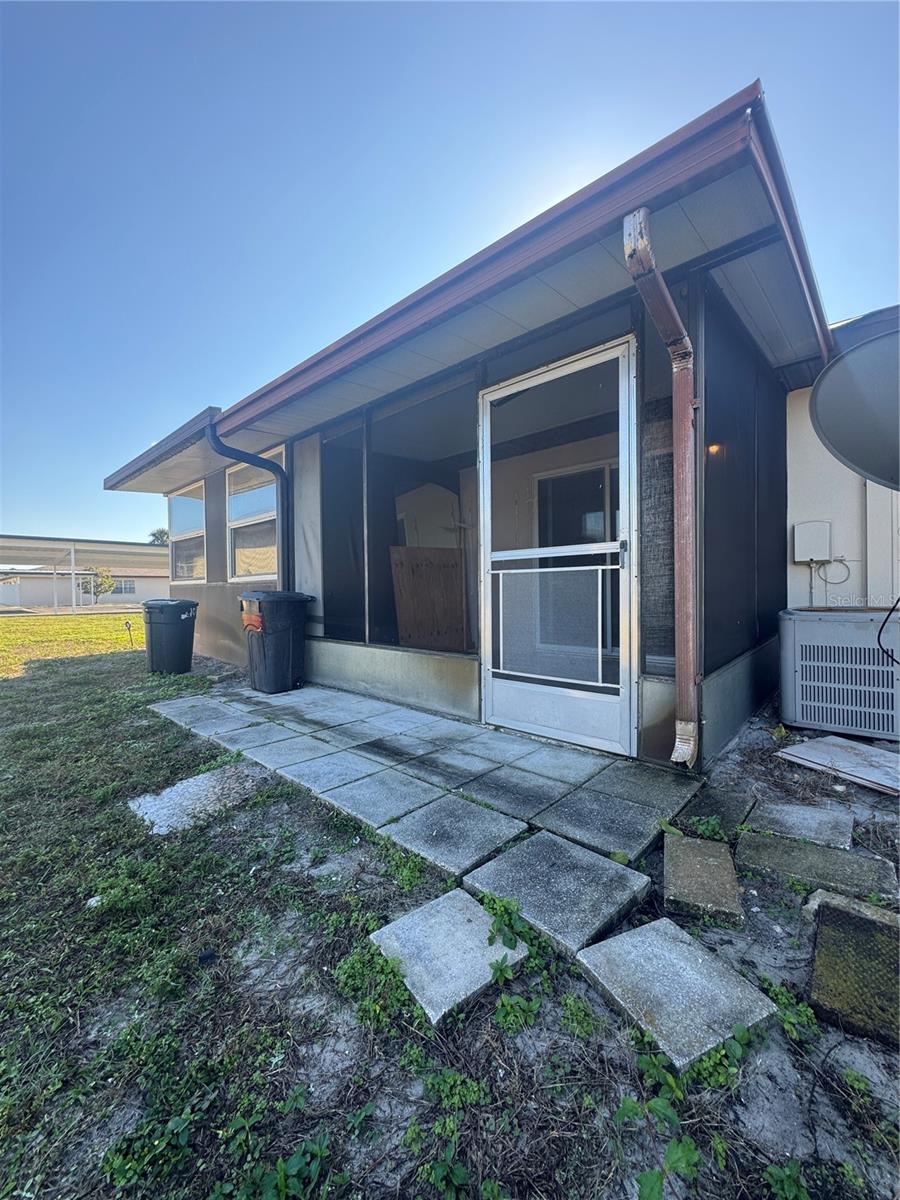 Image 18 of 29 For 24862 Us Highway 19 N 2105