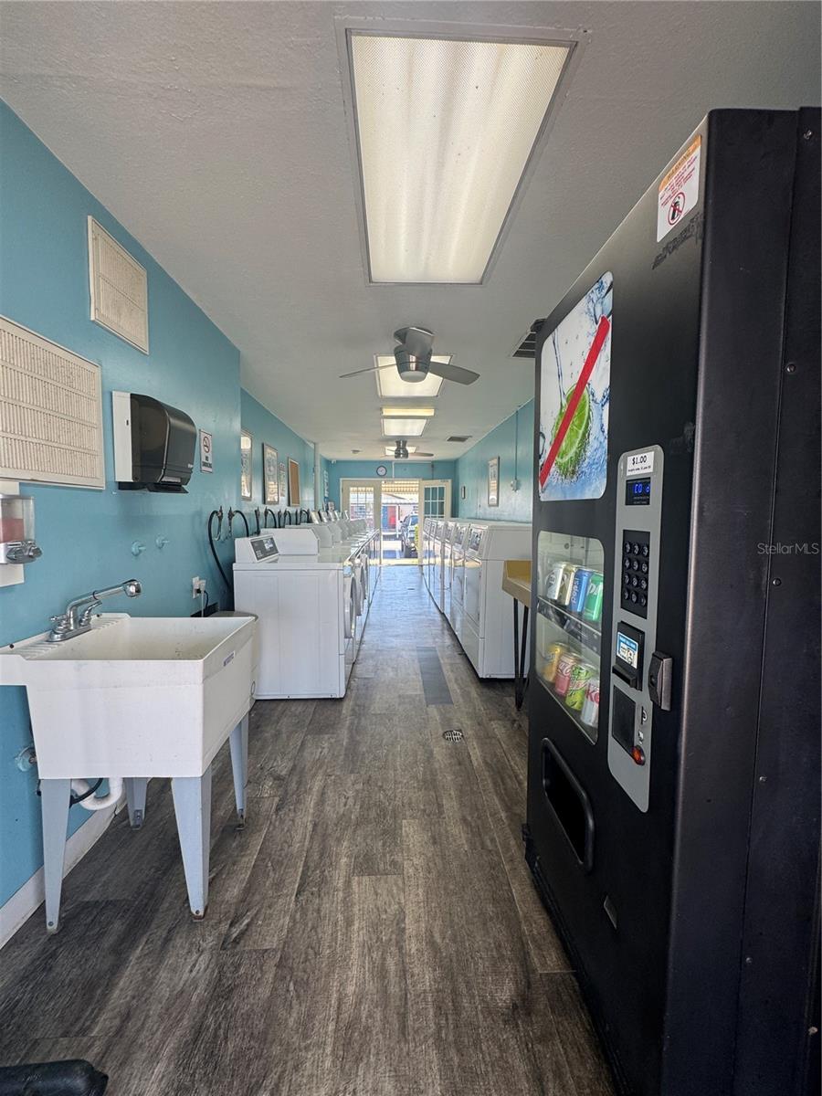 Image 24 of 29 For 24862 Us Highway 19 N 2105