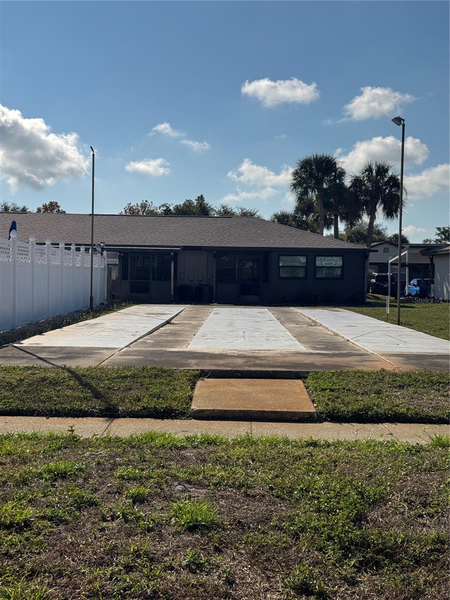 Image 28 of 29 For 24862 Us Highway 19 N 2105