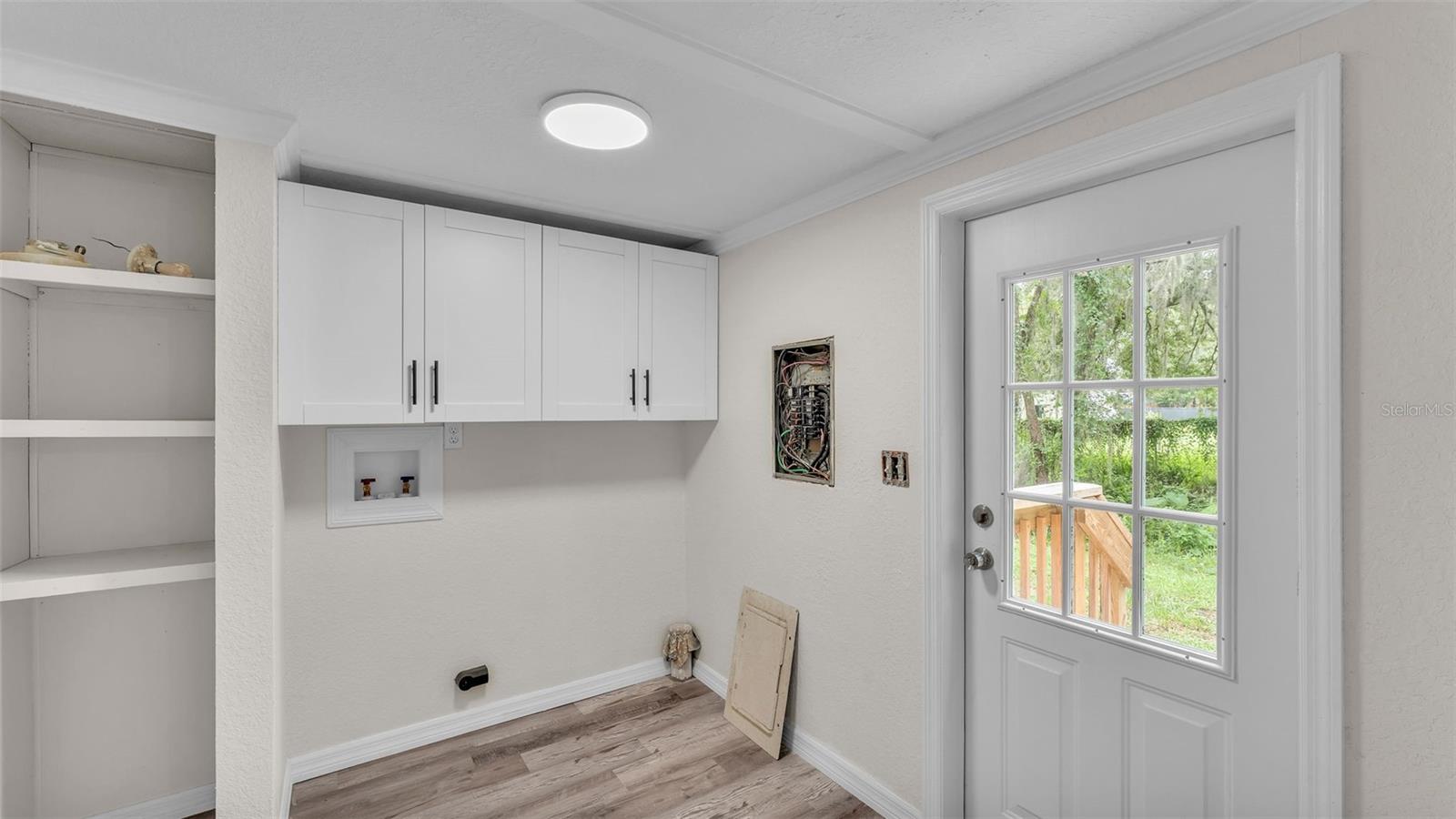 Image 13 of 34 For 3548 Shady Brooke Drive W