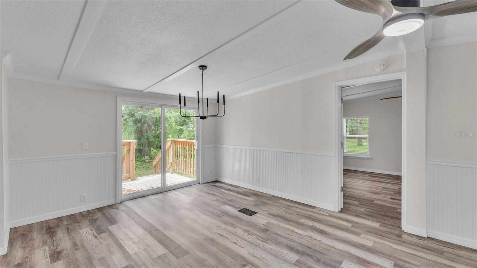 Image 14 of 34 For 3548 Shady Brooke Drive W