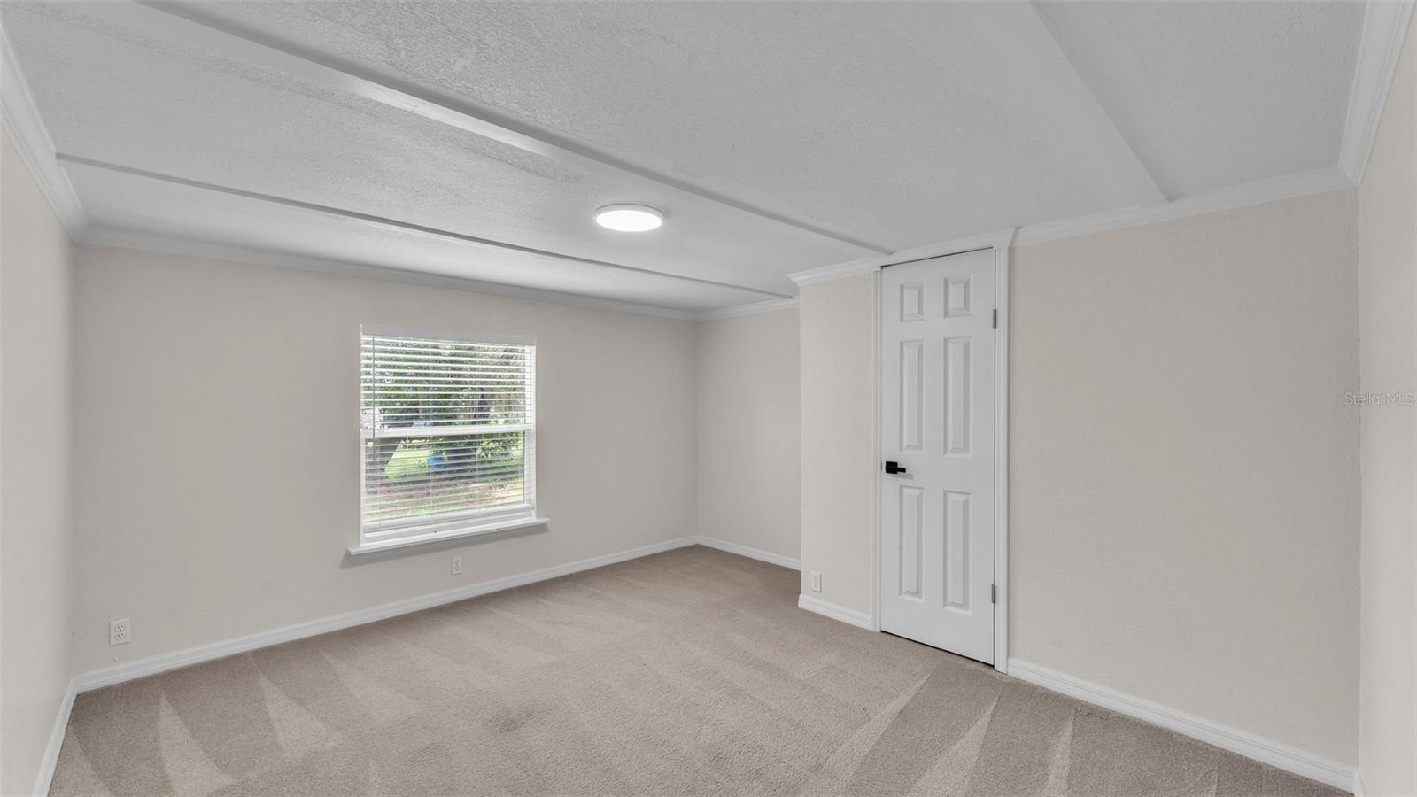 Image 18 of 34 For 3548 Shady Brooke Drive W