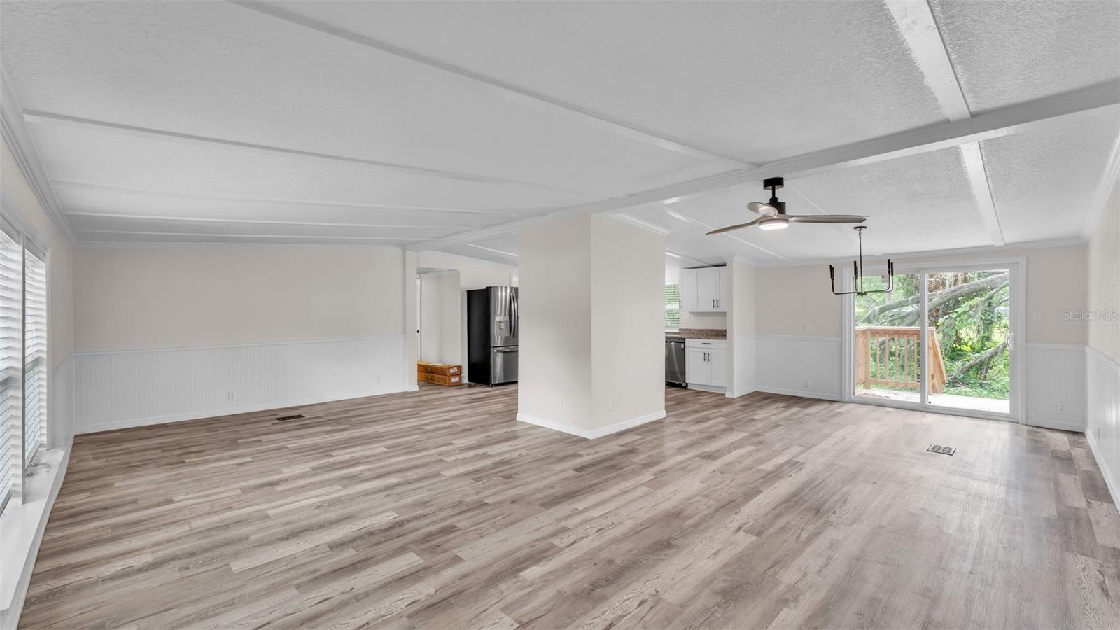 Image 3 of 34 For 3548 Shady Brooke Drive W