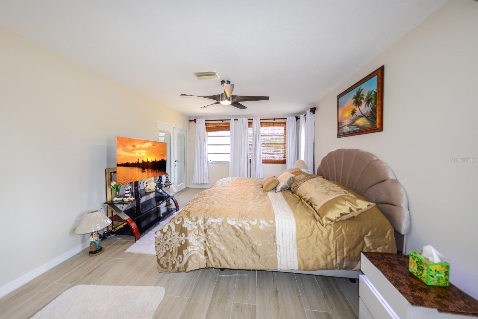 Image 20 of 43 For 190 Casa Lane