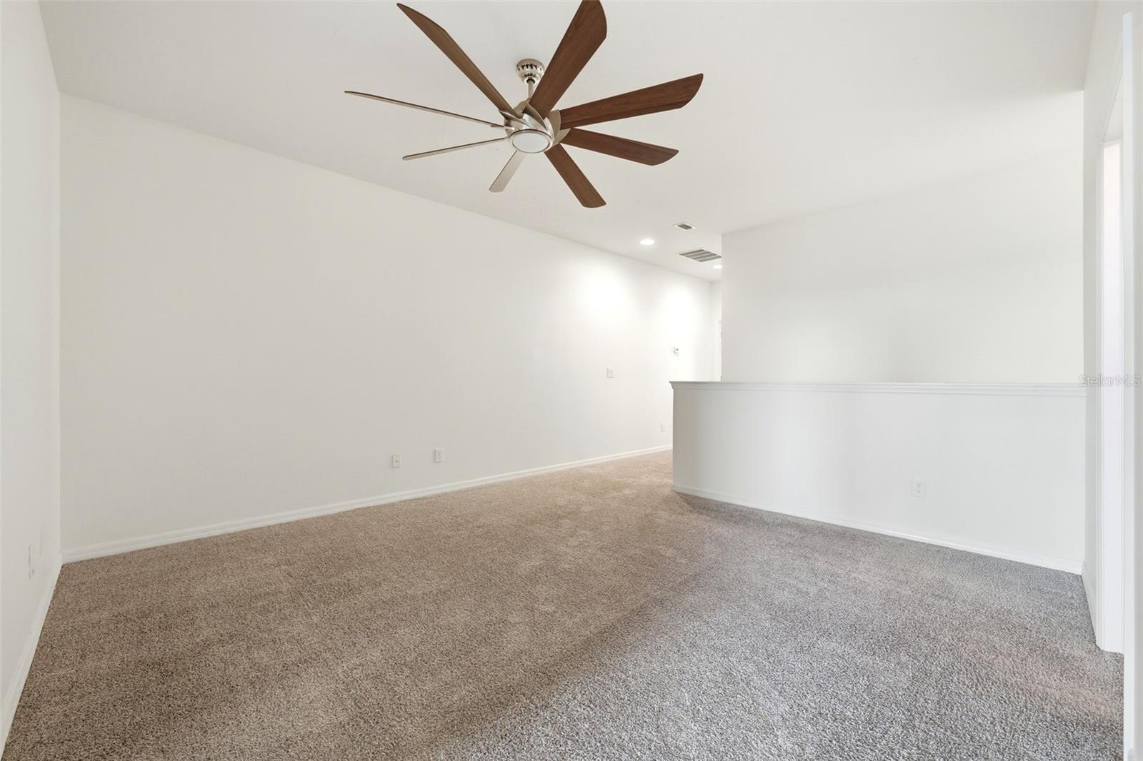 Image 17 of 39 For 17436 Chateau Pine Way