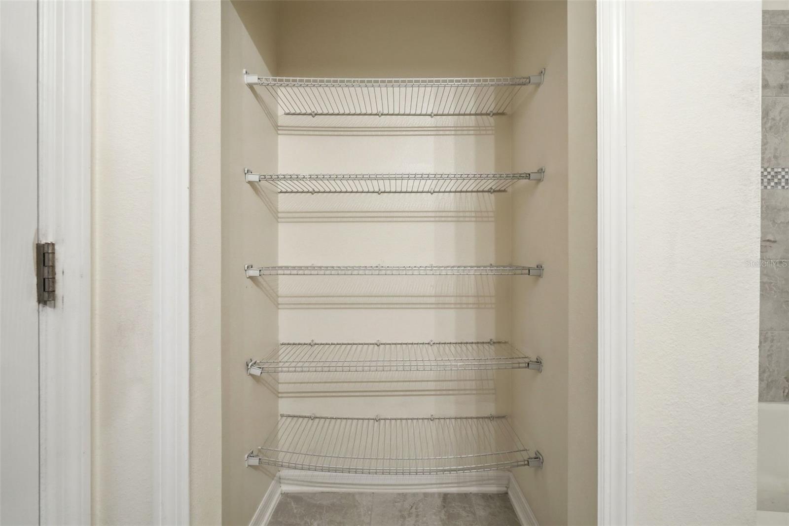 Image 23 of 39 For 17436 Chateau Pine Way