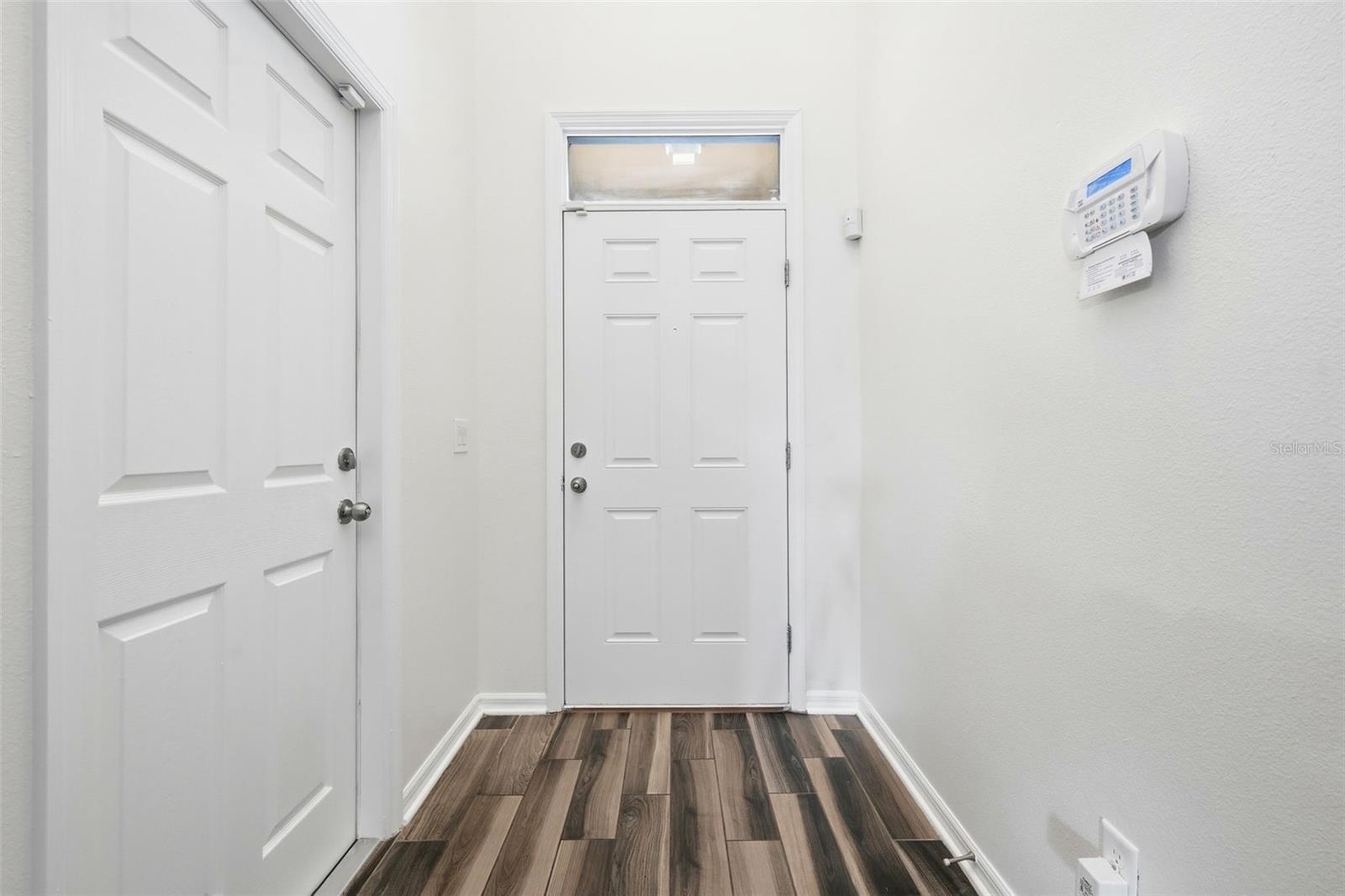 Image 7 of 39 For 17436 Chateau Pine Way