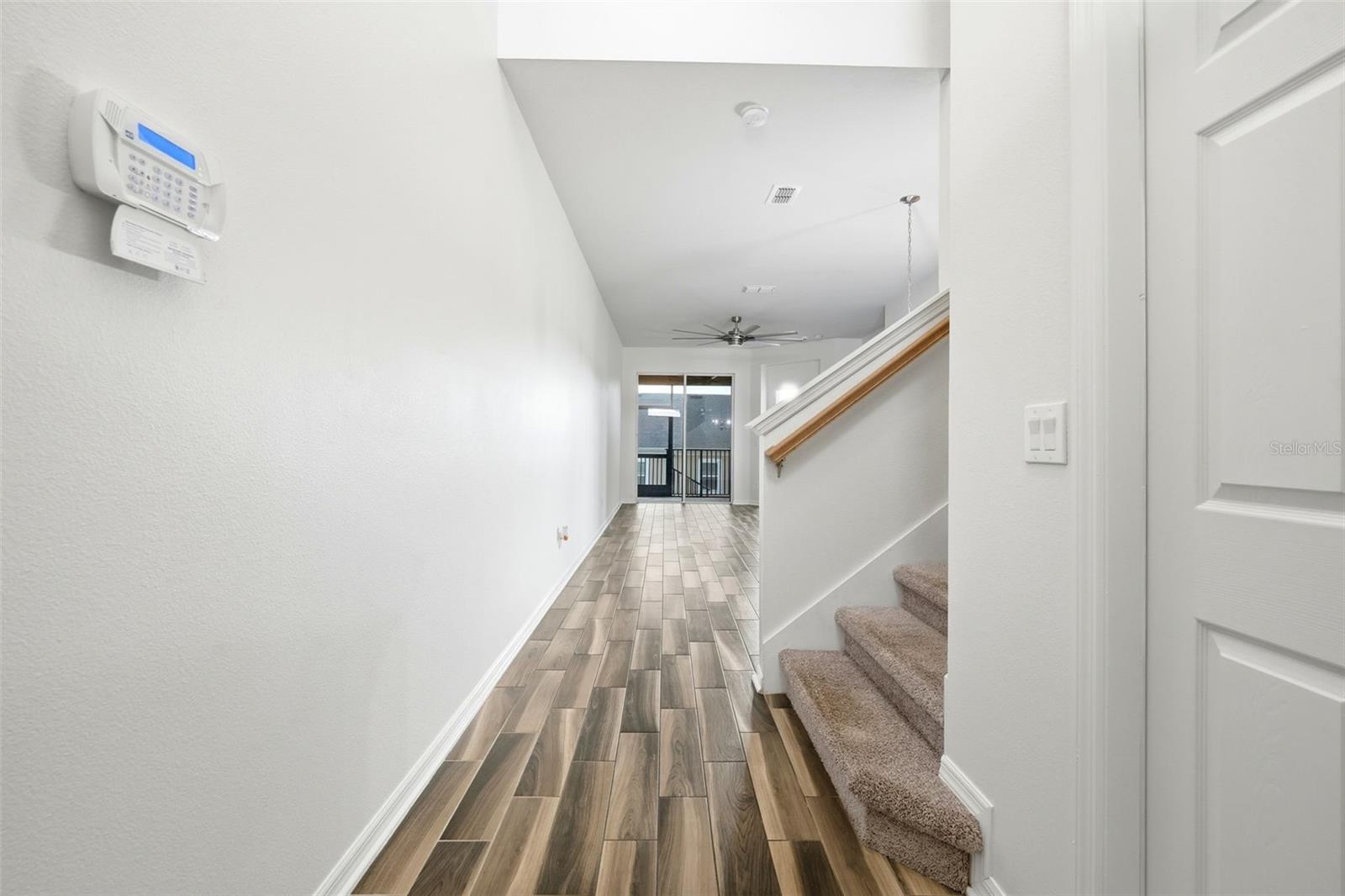 Image 9 of 39 For 17436 Chateau Pine Way