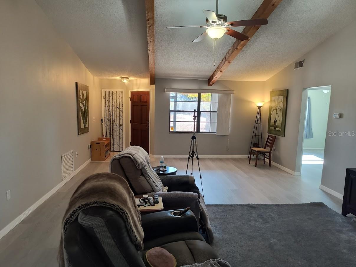 Image 10 of 24 For 118 Woodingham Drive