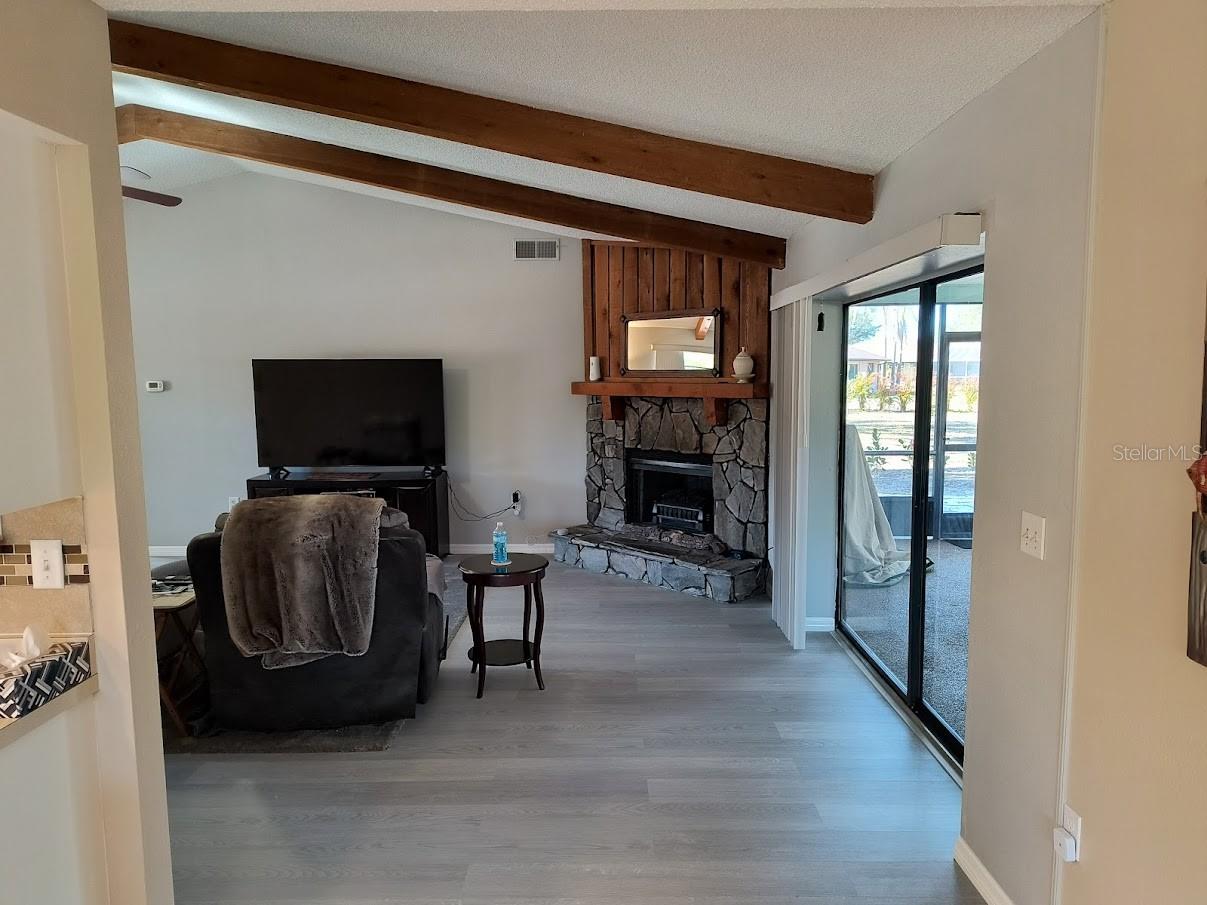 Image 12 of 24 For 118 Woodingham Drive