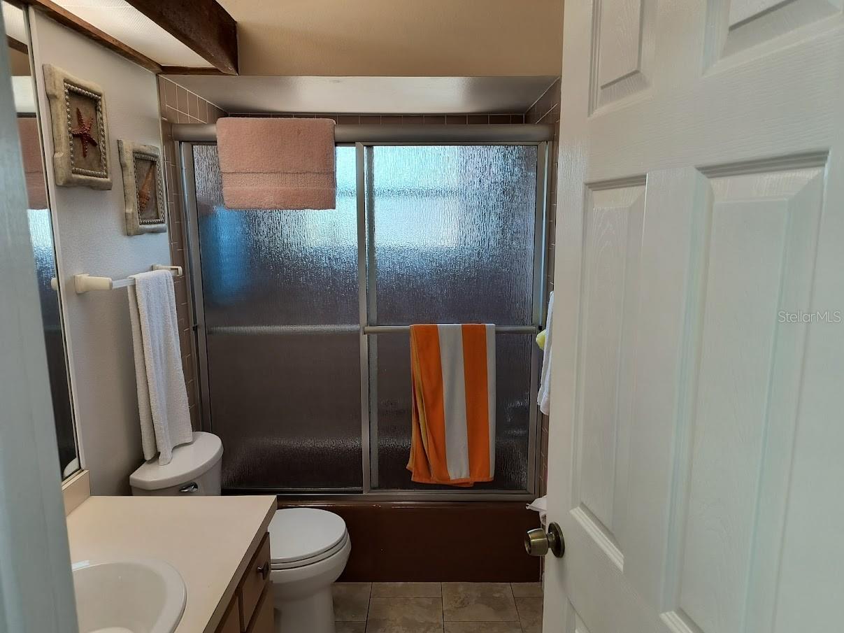 Image 20 of 24 For 118 Woodingham Drive