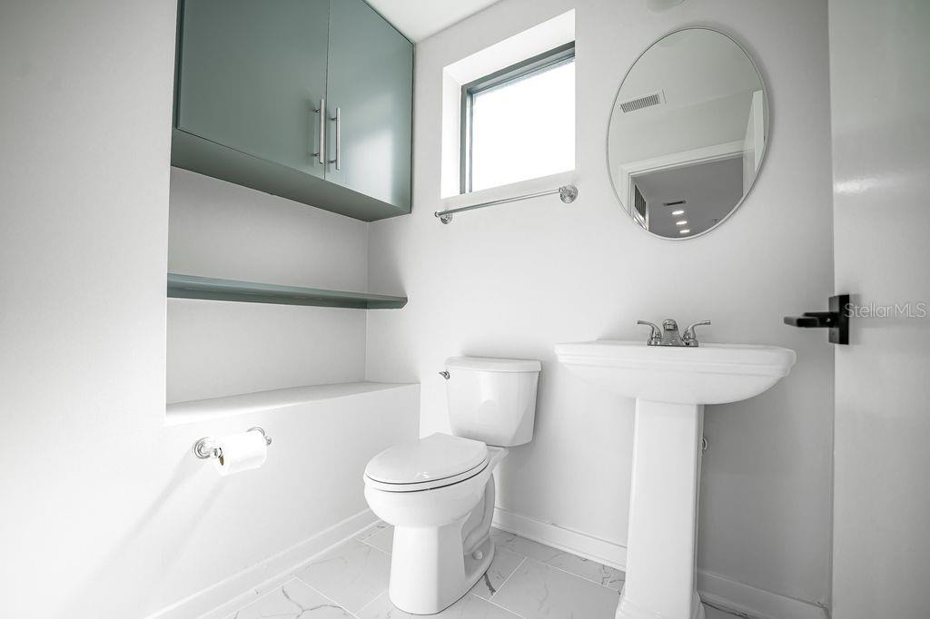 Image 12 of 32 For 460 Jackson Street 2