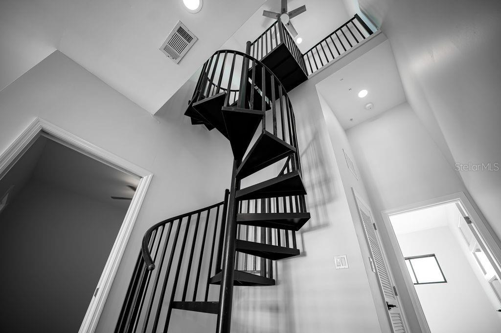 Image 19 of 32 For 460 Jackson Street 2