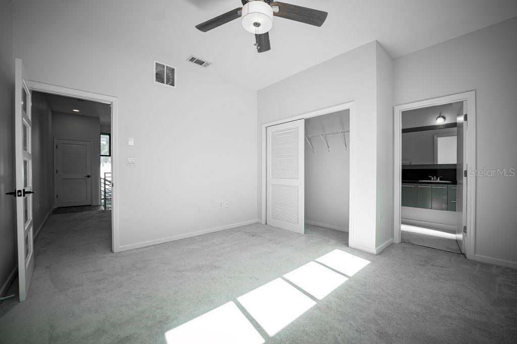 Image 24 of 32 For 460 Jackson Street 2