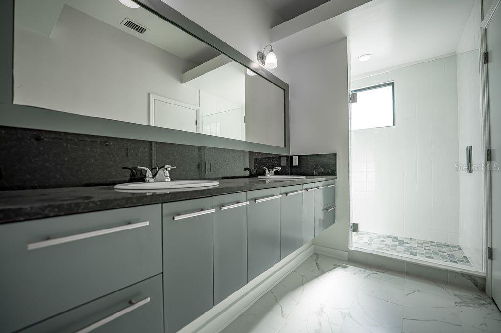 Image 25 of 32 For 460 Jackson Street 2