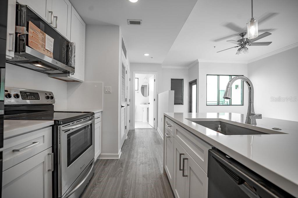 Image 3 of 32 For 460 Jackson Street 2