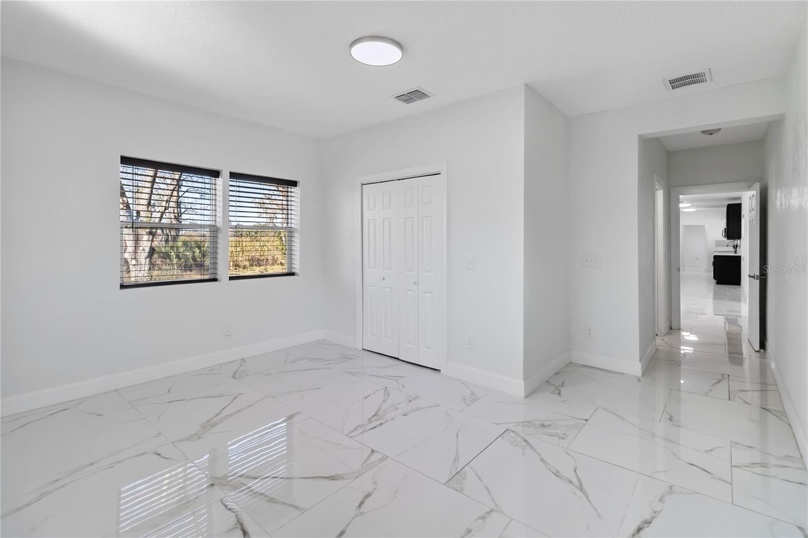 Image 22 of 28 For 4014 Heatherington Road