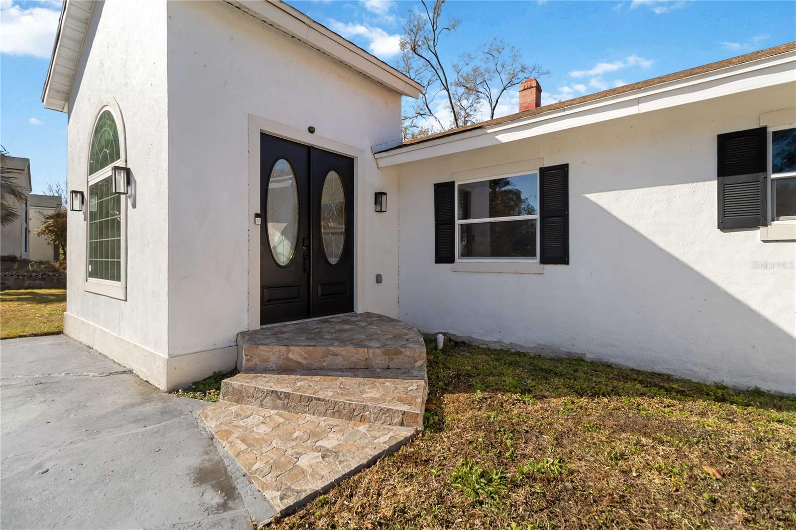 Image 5 of 28 For 4014 Heatherington Road