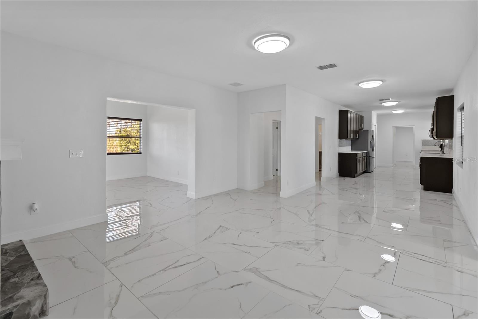 Image 9 of 28 For 4014 Heatherington Road