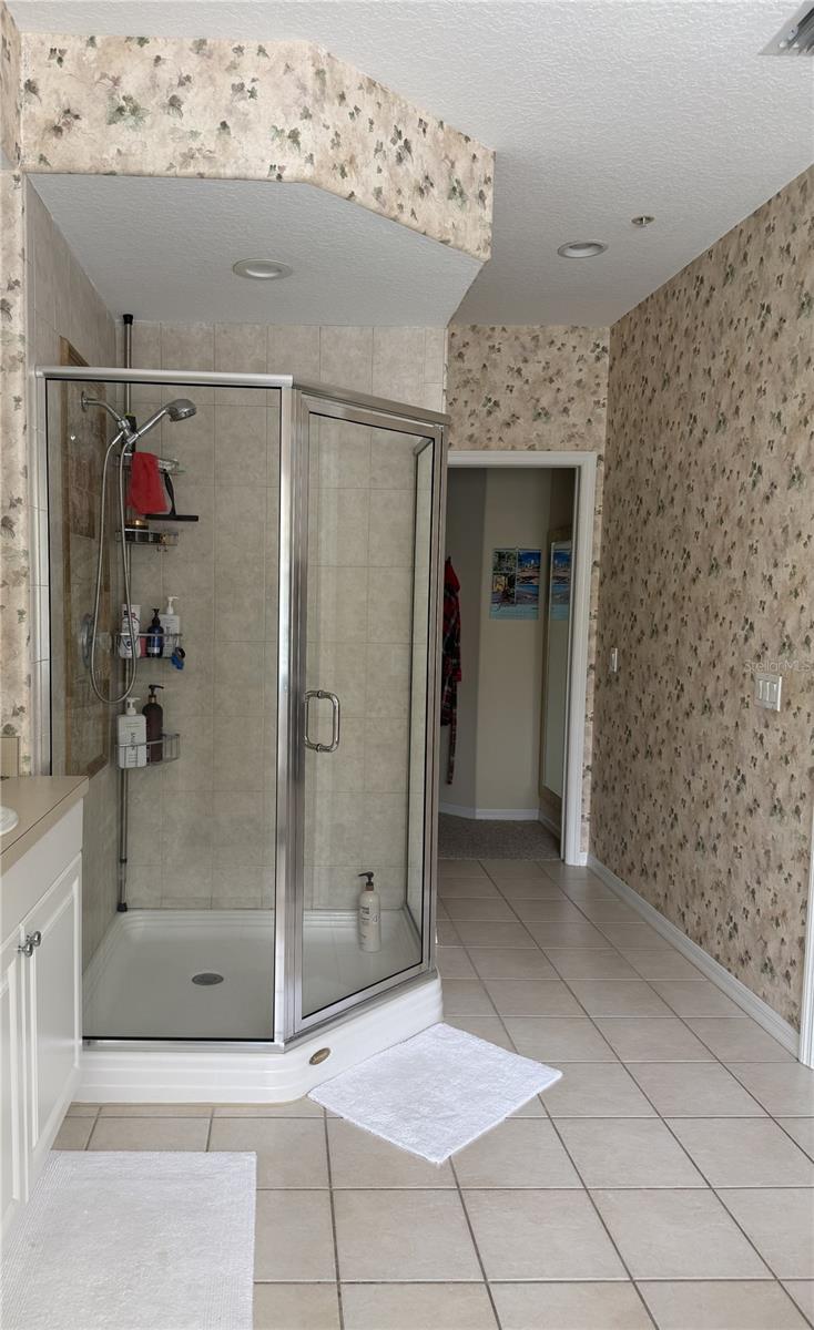 Image 11 of 23 For 3625 Square West Lane 4