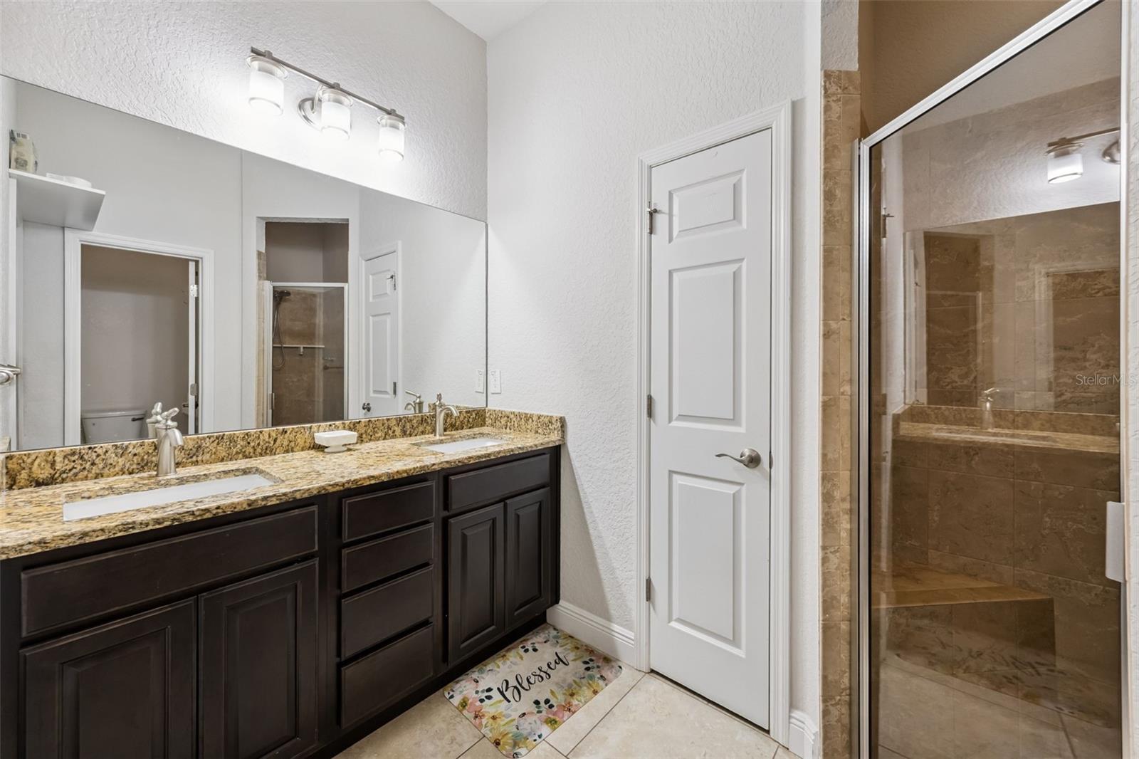 Image 10 of 22 For 2004 Winnipeg Way