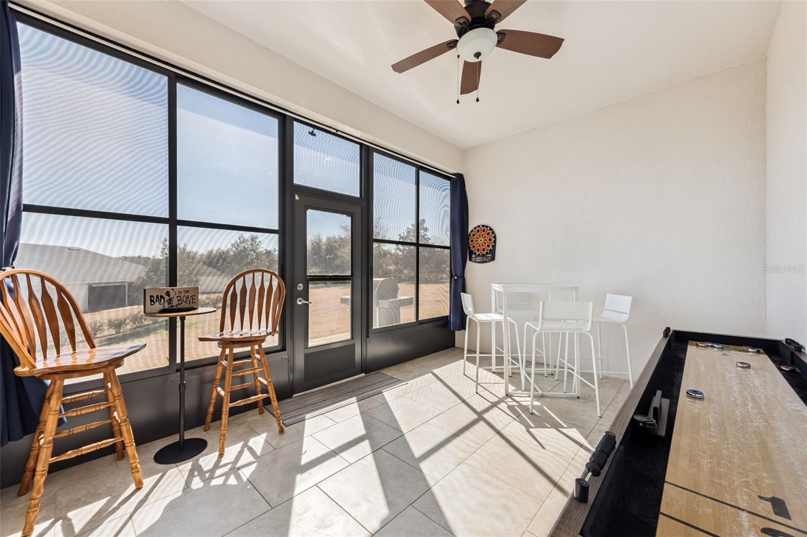 Image 15 of 22 For 2004 Winnipeg Way