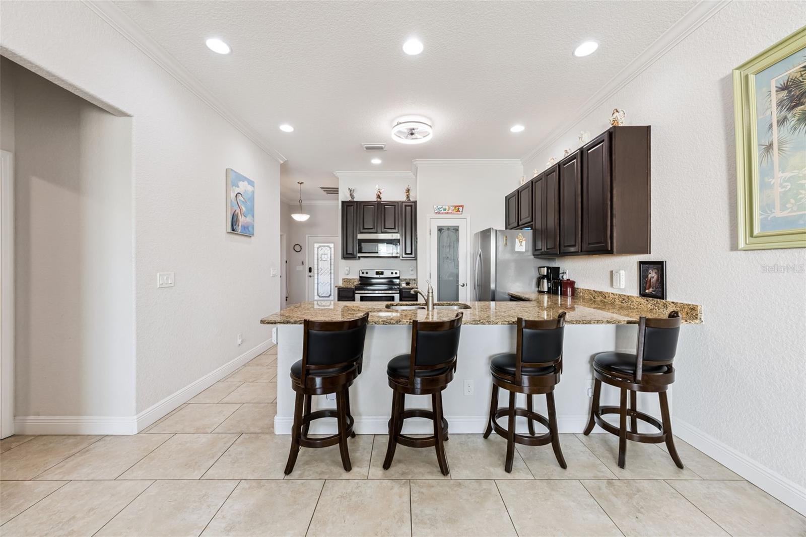 Image 7 of 22 For 2004 Winnipeg Way