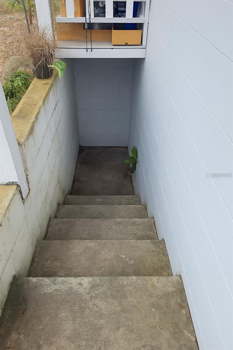 Image 17 of 18 For 448 Kansas Avenue