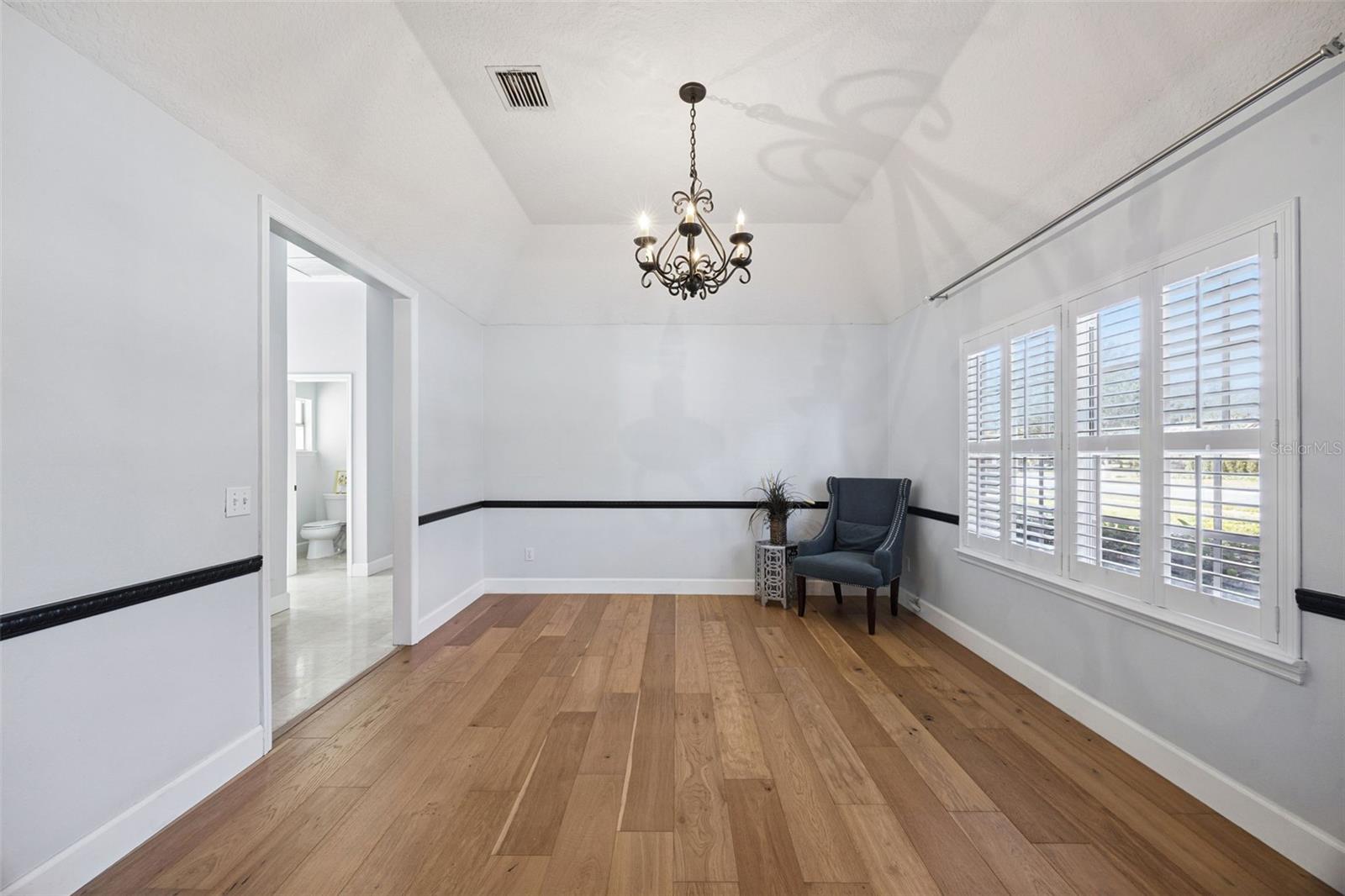 Image 18 of 53 For 8535 Summerville Place