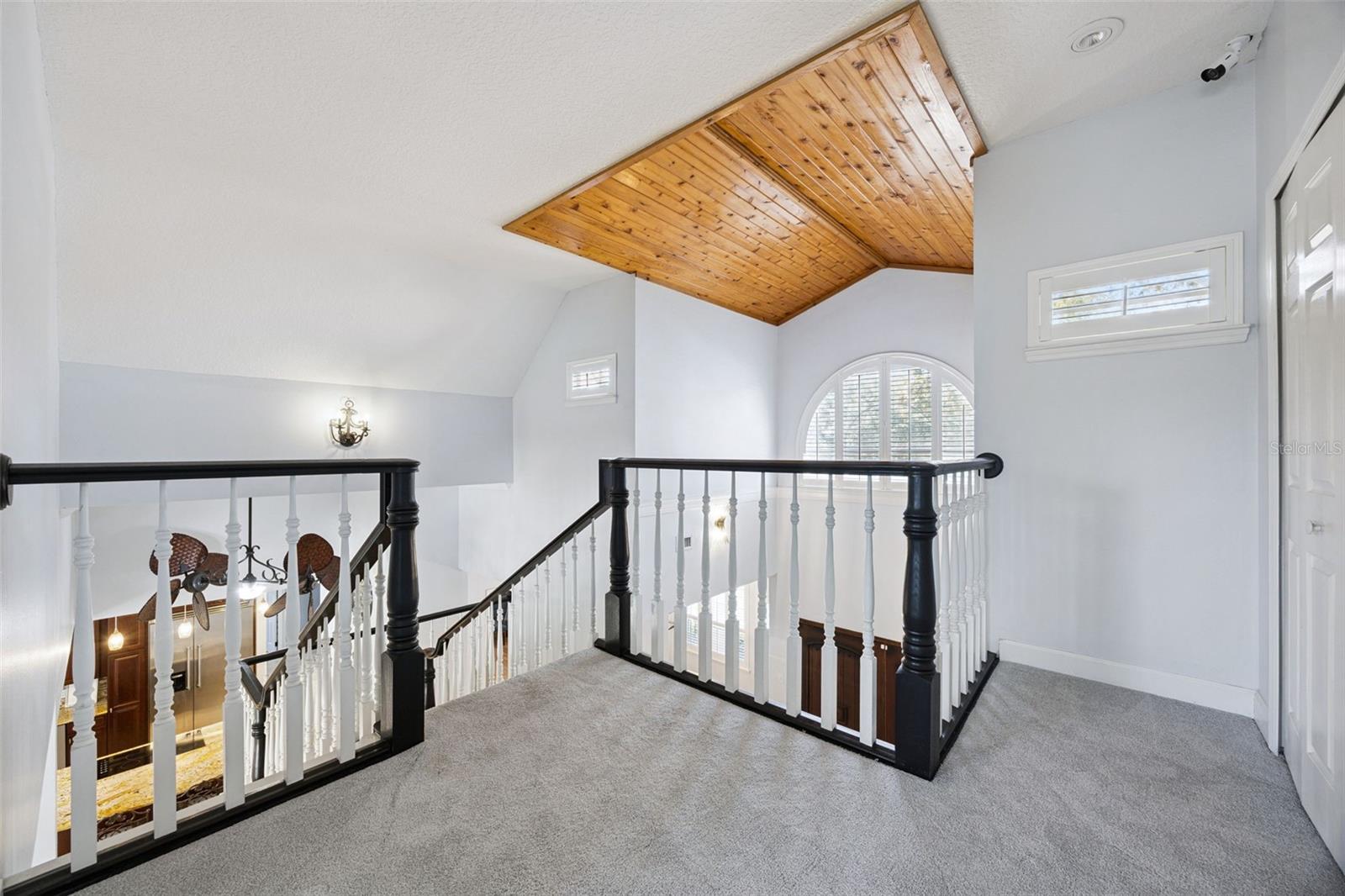 Image 29 of 53 For 8535 Summerville Place