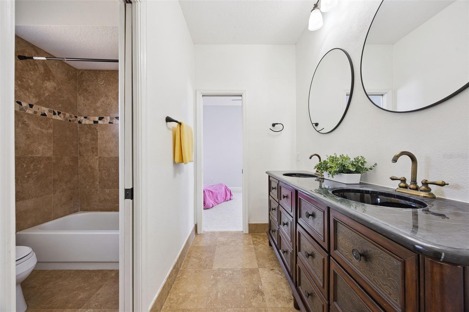 Image 31 of 53 For 8535 Summerville Place