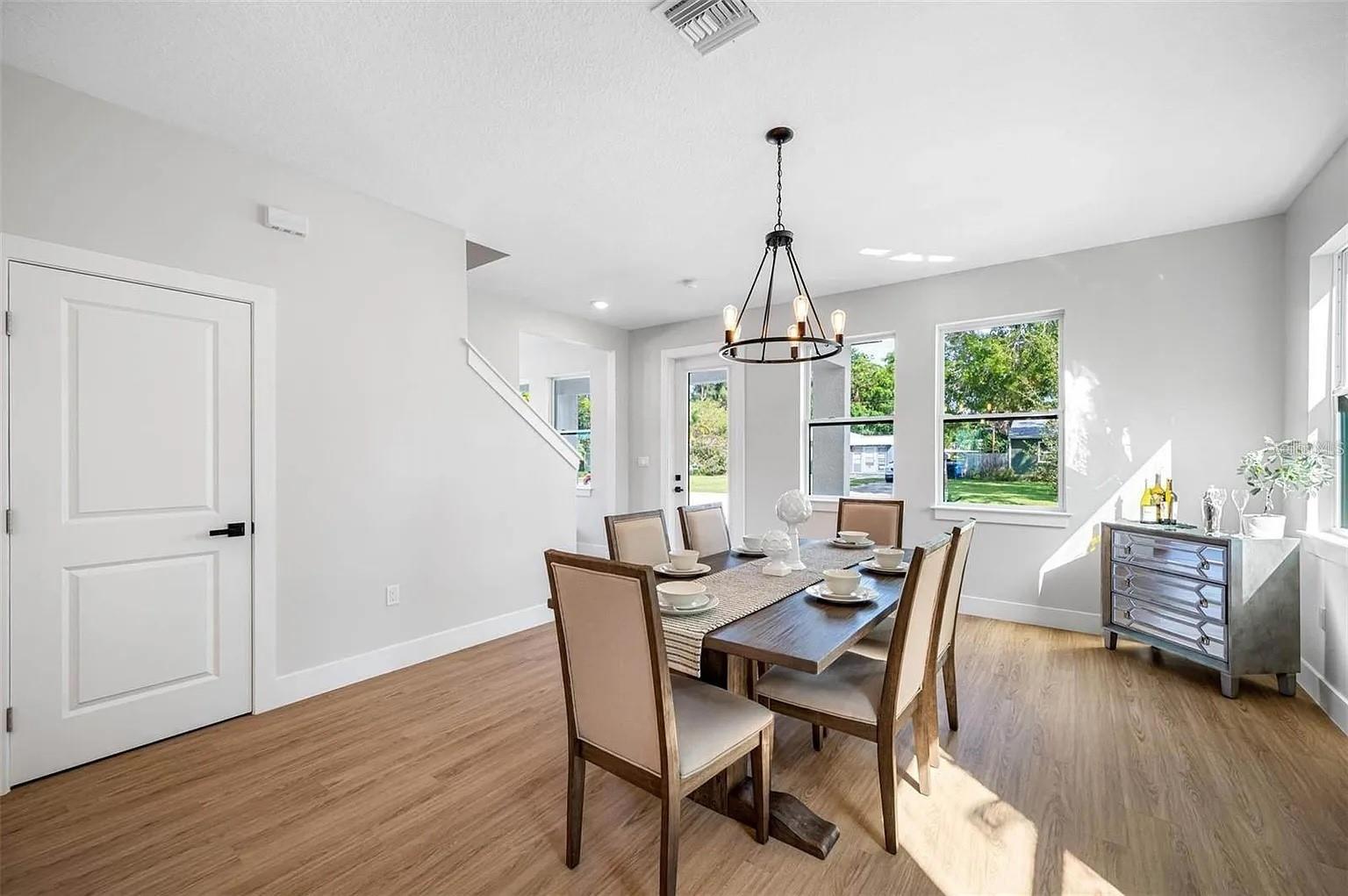 Image 16 of 37 For 1516 59th Street N