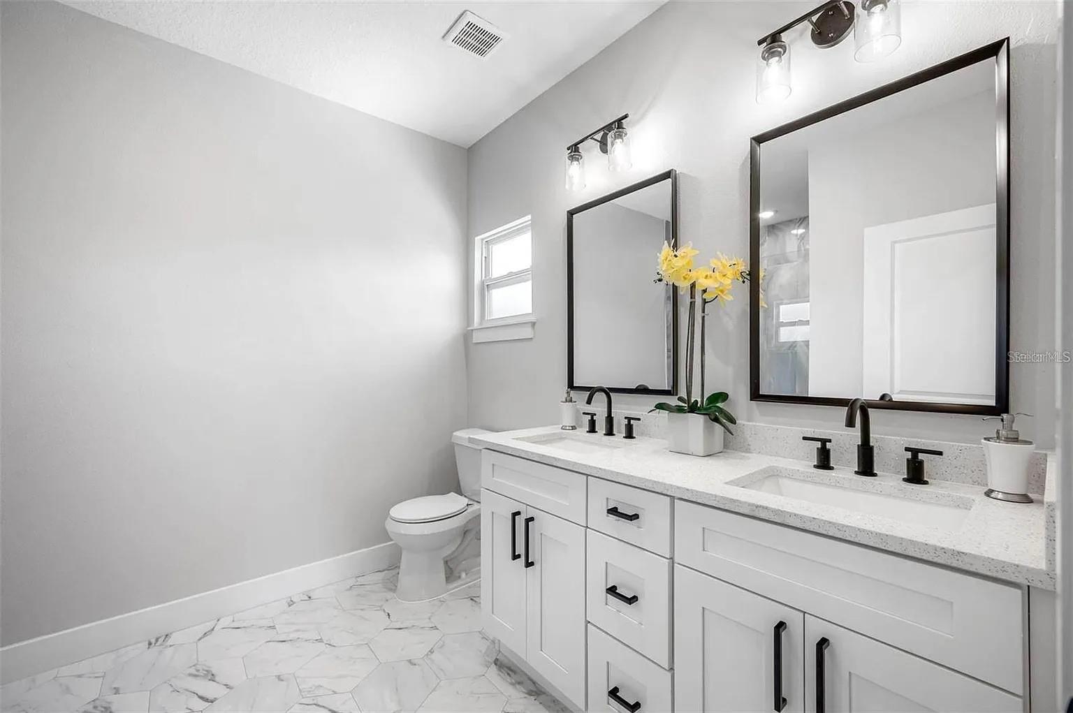 Image 22 of 37 For 1516 59th Street N