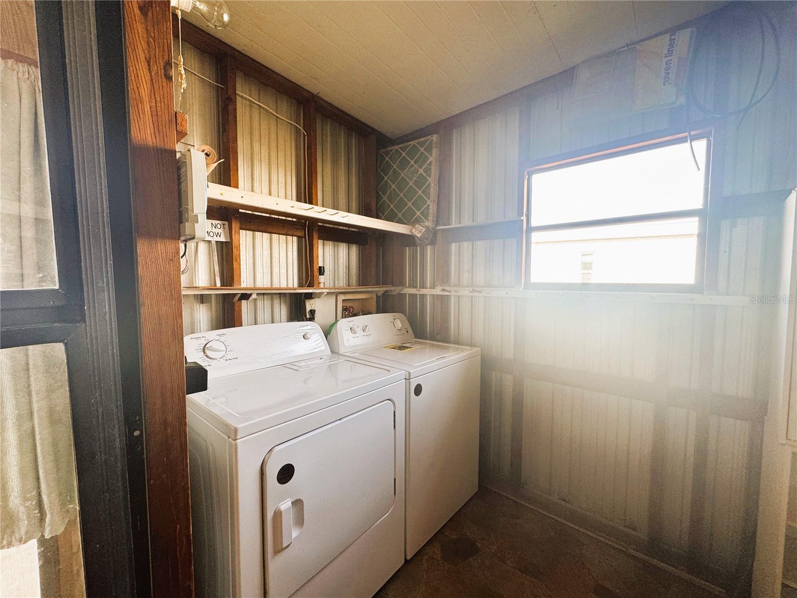 Image 36 of 37 For 133 Hibiscus Way