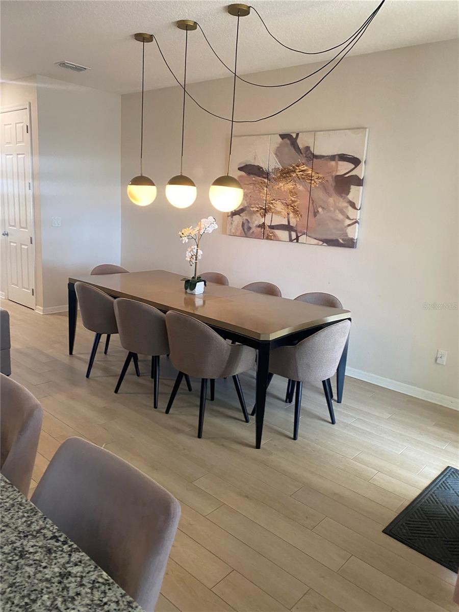 Image 16 of 34 For 1523 Carey Palm Circle