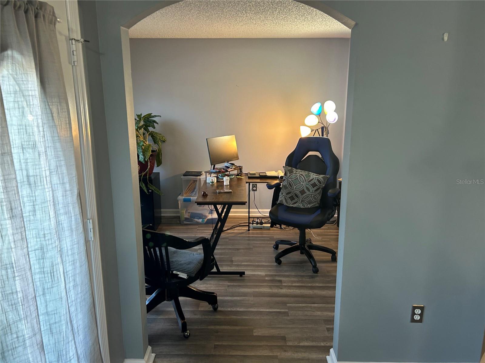 Image 3 of 12 For 4 Lysander Lane