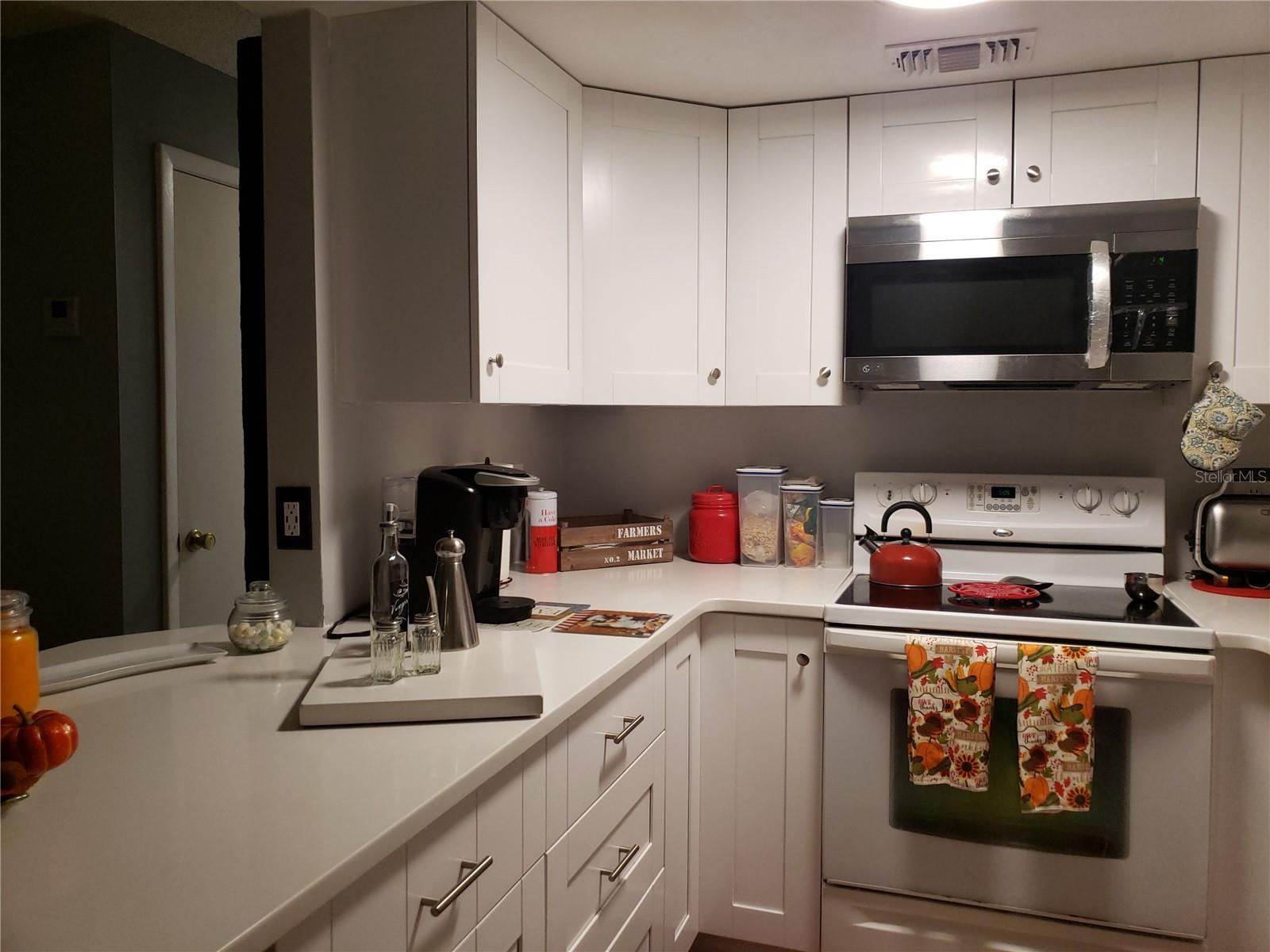 Image 3 of 11 For 4876 Lake Ridge Road 5