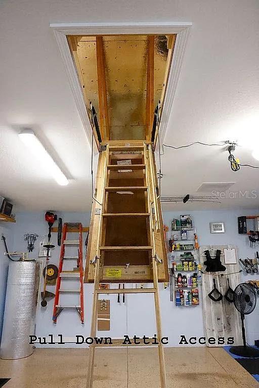 Image 22 of 38 For 21949 85th Loop