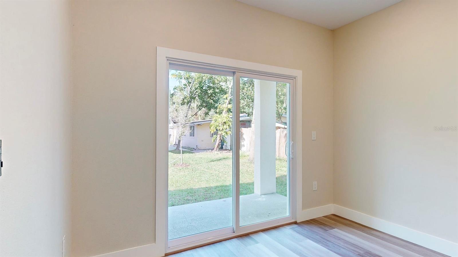 Image 24 of 68 For 1919 30th Avenue N