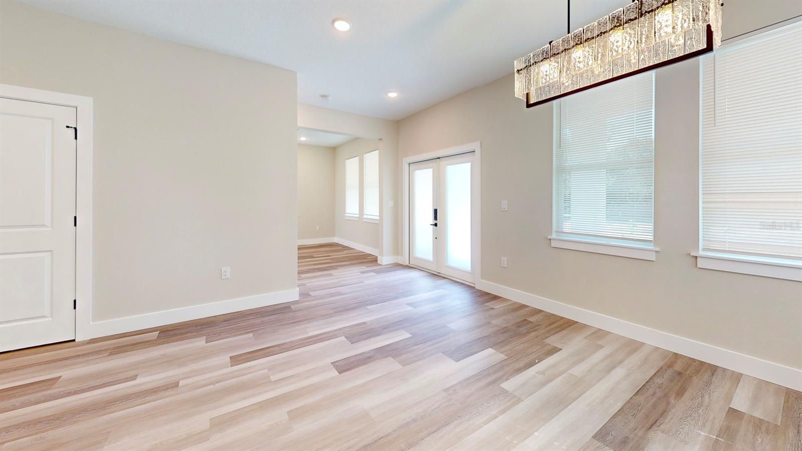 Image 29 of 68 For 1919 30th Avenue N