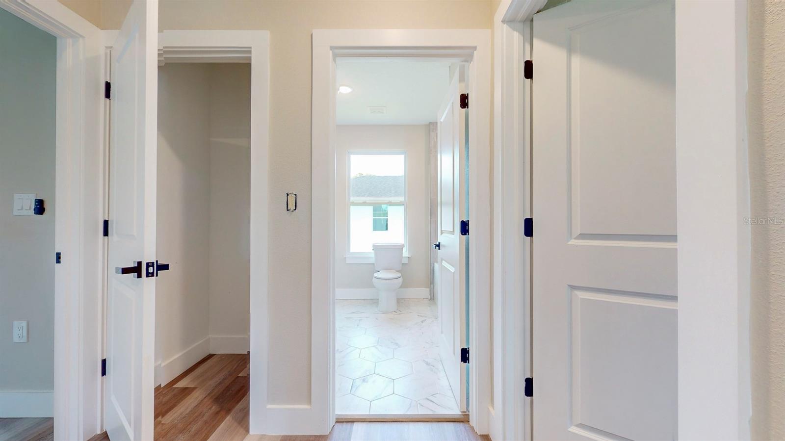 Image 36 of 68 For 1919 30th Avenue N