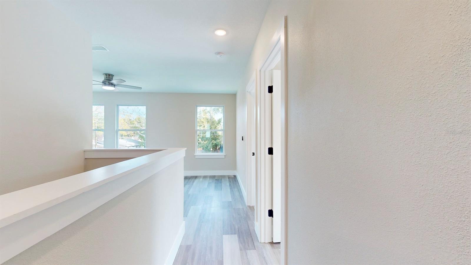 Image 37 of 68 For 1919 30th Avenue N