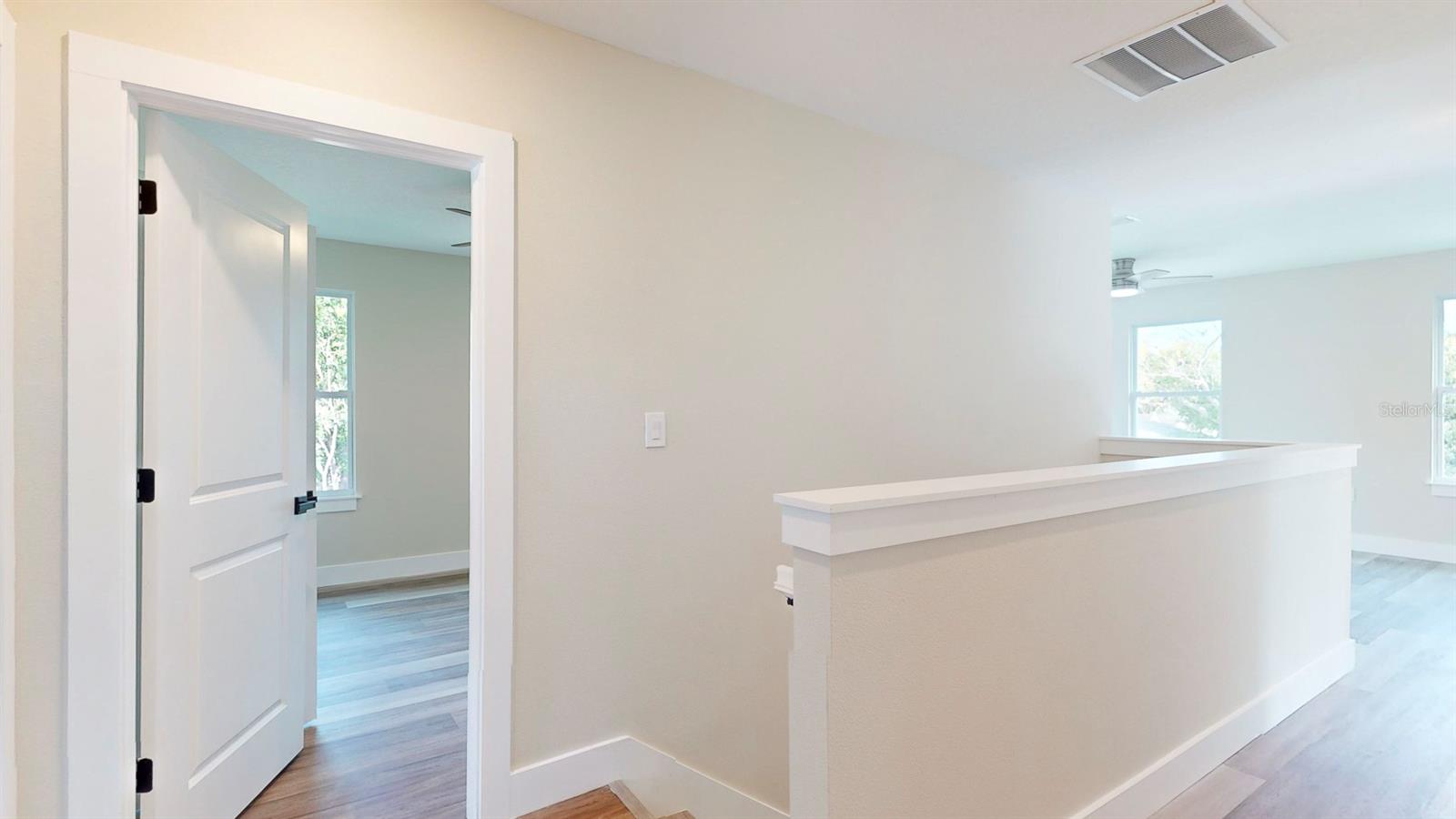 Image 38 of 68 For 1919 30th Avenue N